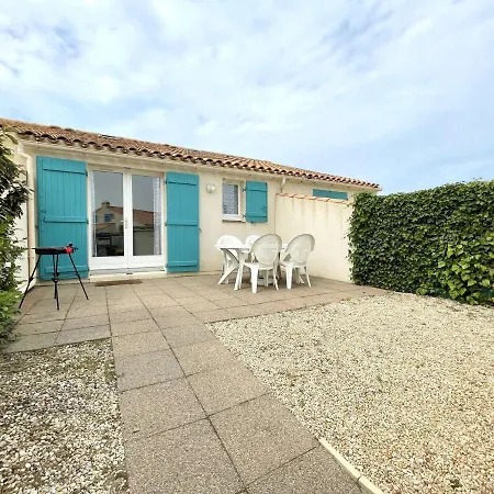 Semesterbostad Maison T2 Mezzanine Avec Piscine, A 200m De La Mer, - Fr-1-224a-54 *