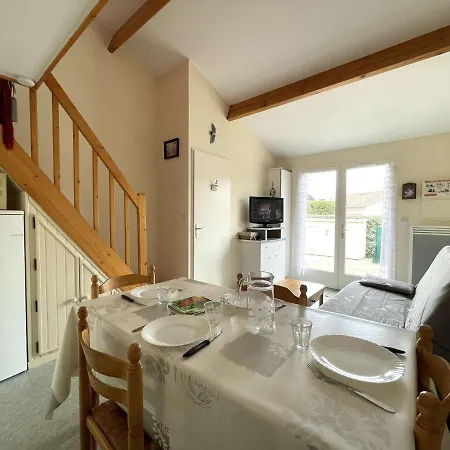 Maison T2 Mezzanine Avec Piscine, A 200m De La Mer, - Fr-1-224a-54 * Brétignolles-sur-Mer